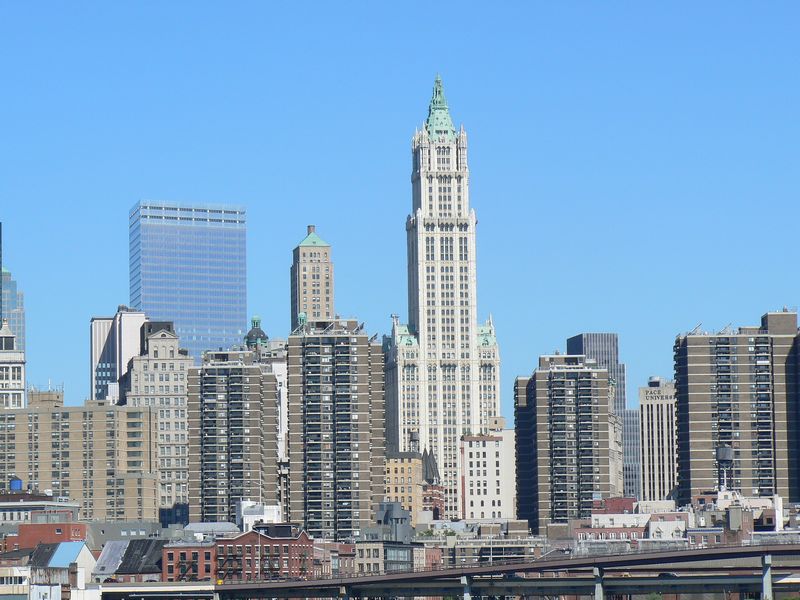 Brooklyn: The Woolworth Building vu de Brooklyn